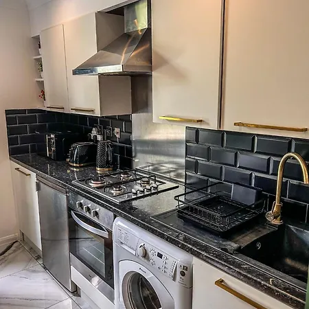 Beautiful Apartment In Harrow North West London